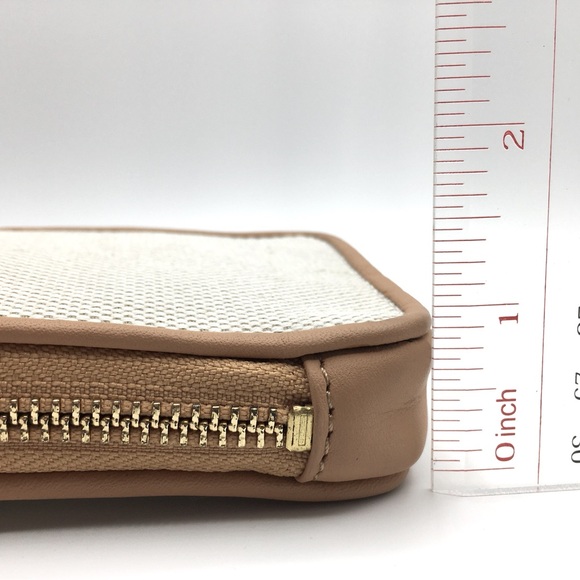 NWT Henri Bendel || Canvas Card Wallet Wristlet || Minor FLAWS - Picture 12 of 12